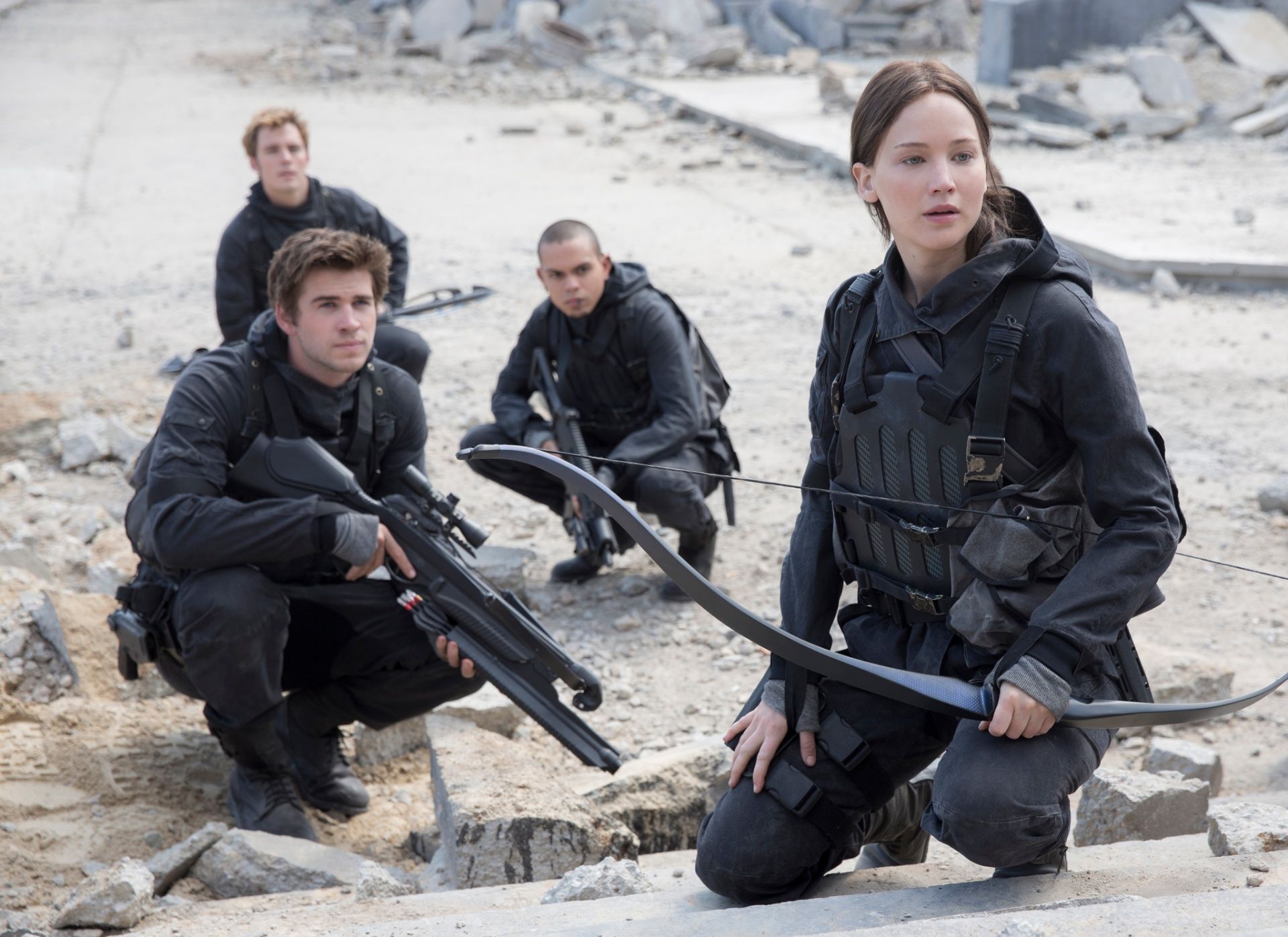 Mockingjay production still — Katniss